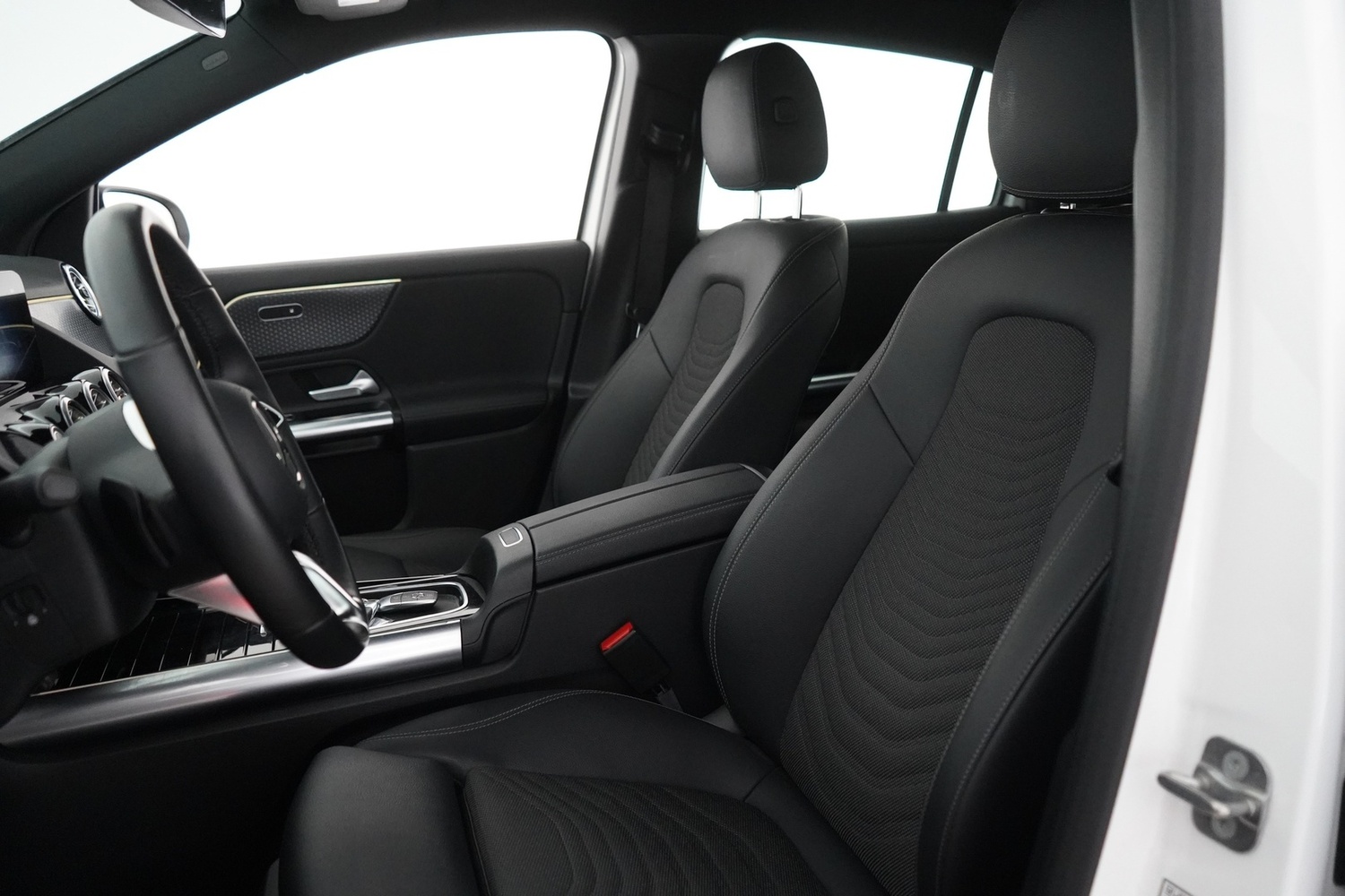 Mercedes-Benz EQA vaihtoauto