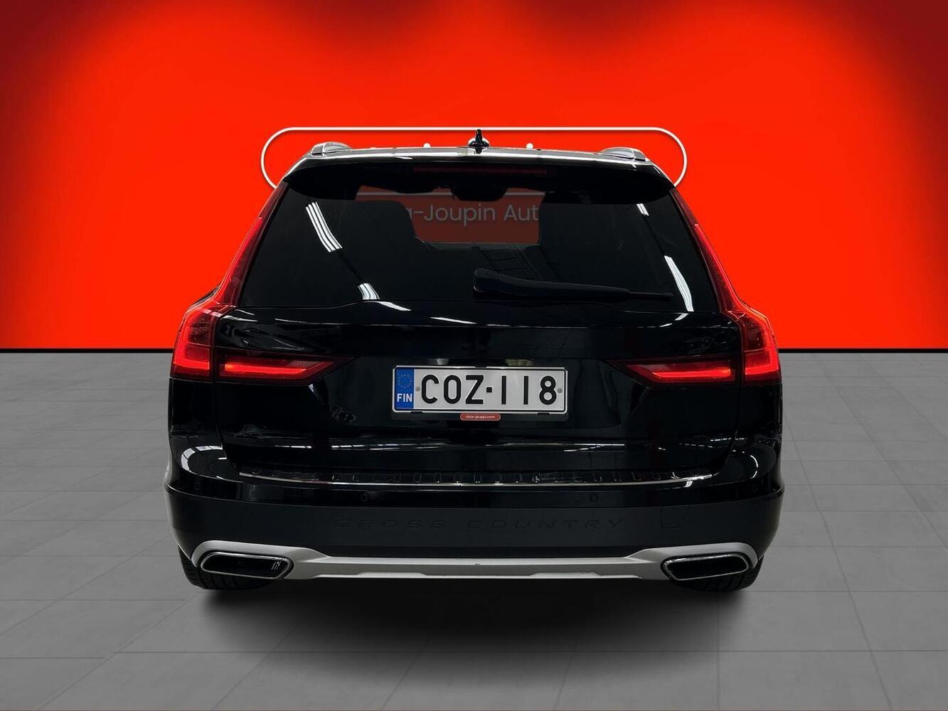 Volvo V90 Cross Country vaihtoauto