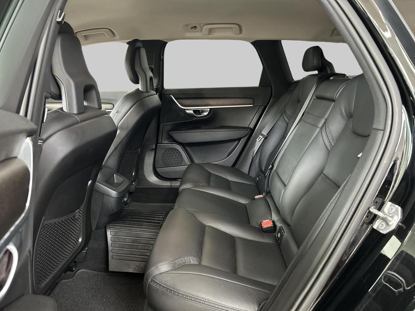 Volvo V90 Cross Country vaihtoauto
