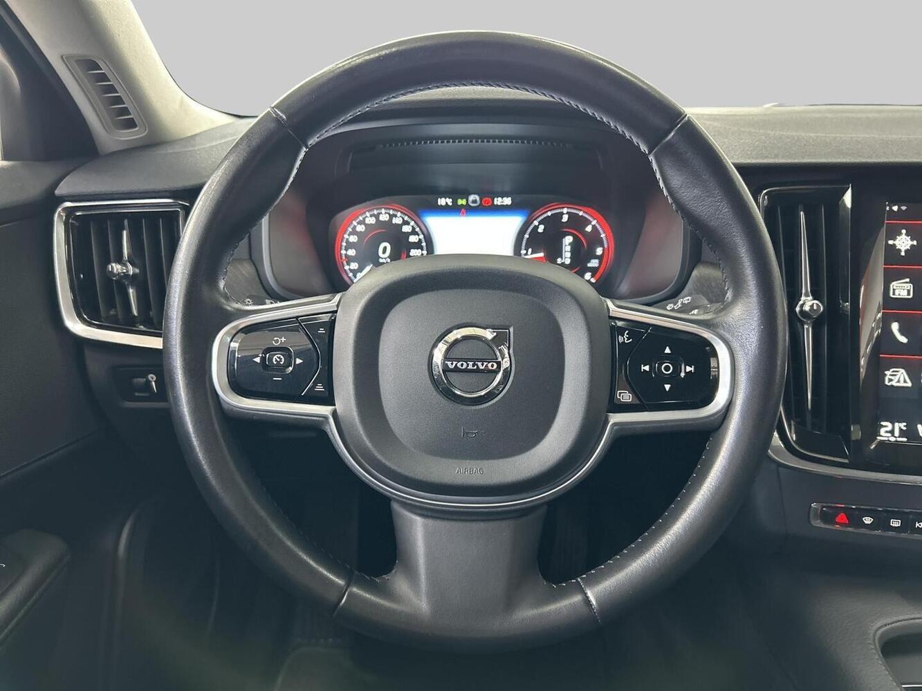 Volvo V90 Cross Country vaihtoauto
