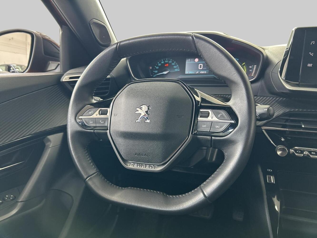 Peugeot e-2008 vaihtoauto