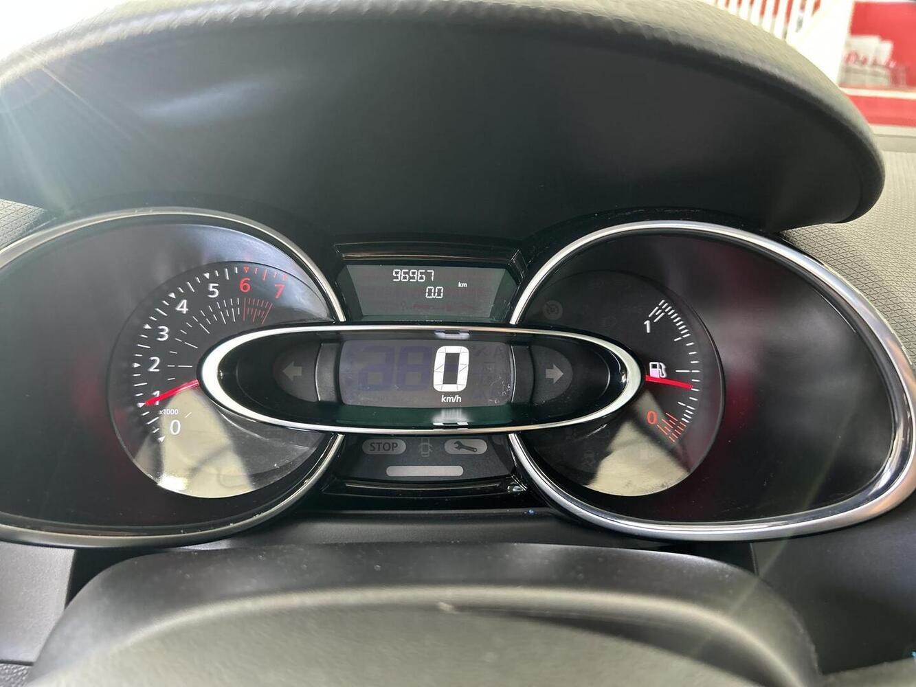Renault Clio vaihtoauto