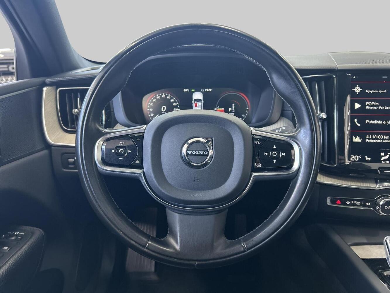 Volvo XC60 vaihtoauto