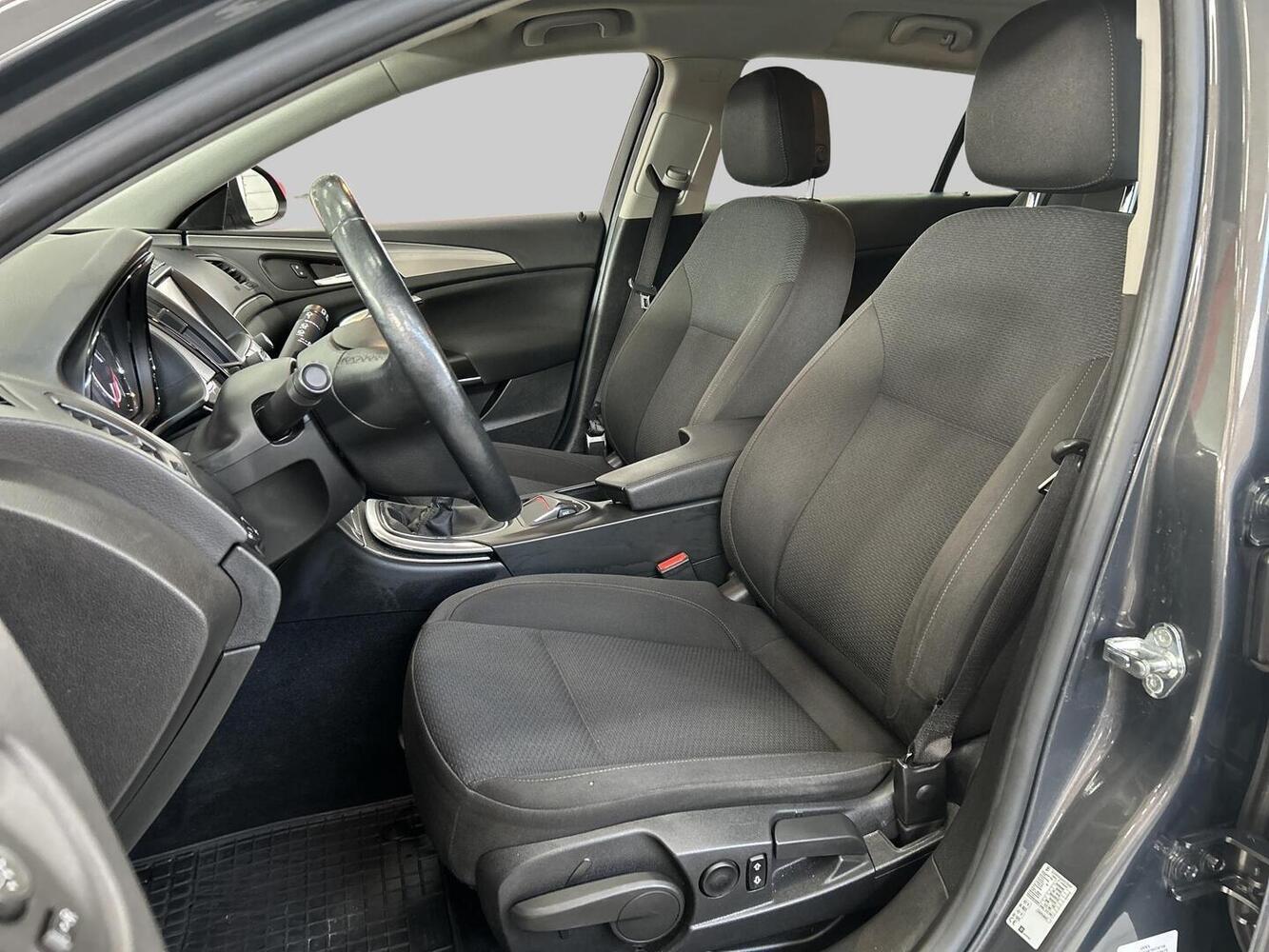 Opel Insignia vaihtoauto