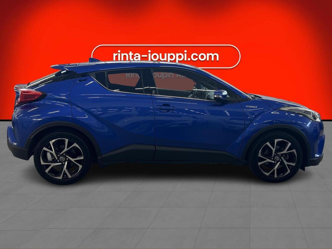 Toyota C-HR vaihtoauto