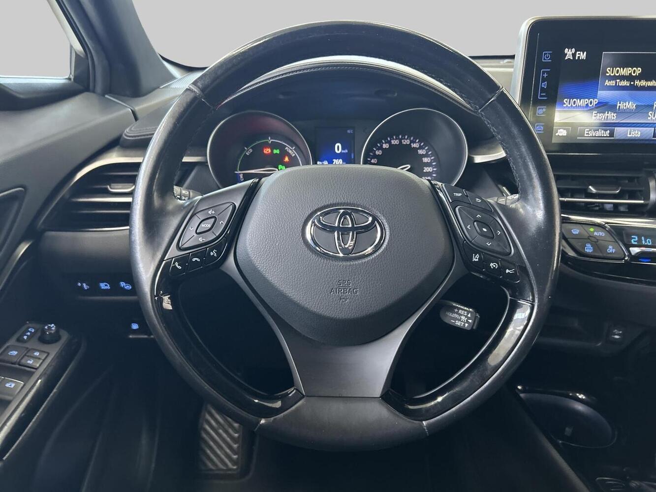 Toyota C-HR vaihtoauto