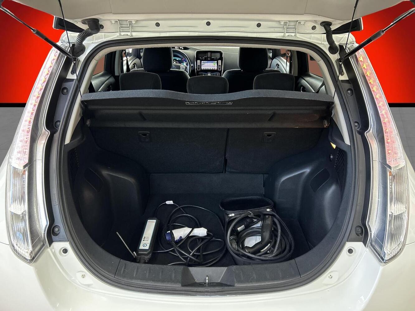 Nissan Leaf vaihtoauto