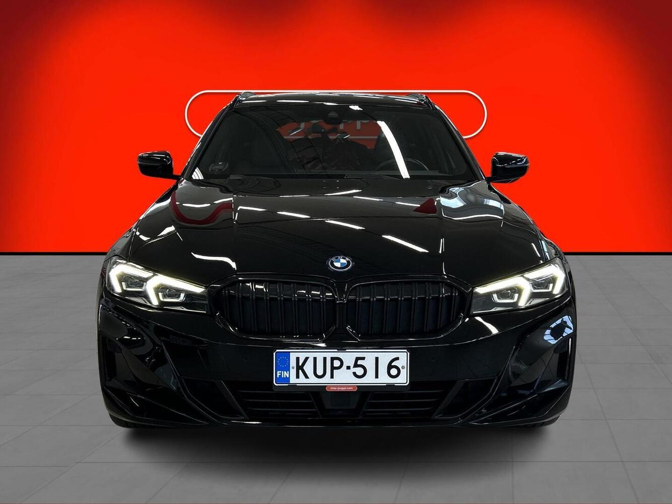 BMW 330 vaihtoauto
