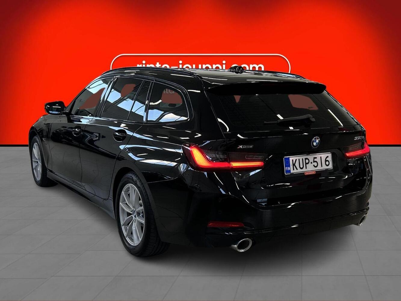 BMW 330 vaihtoauto