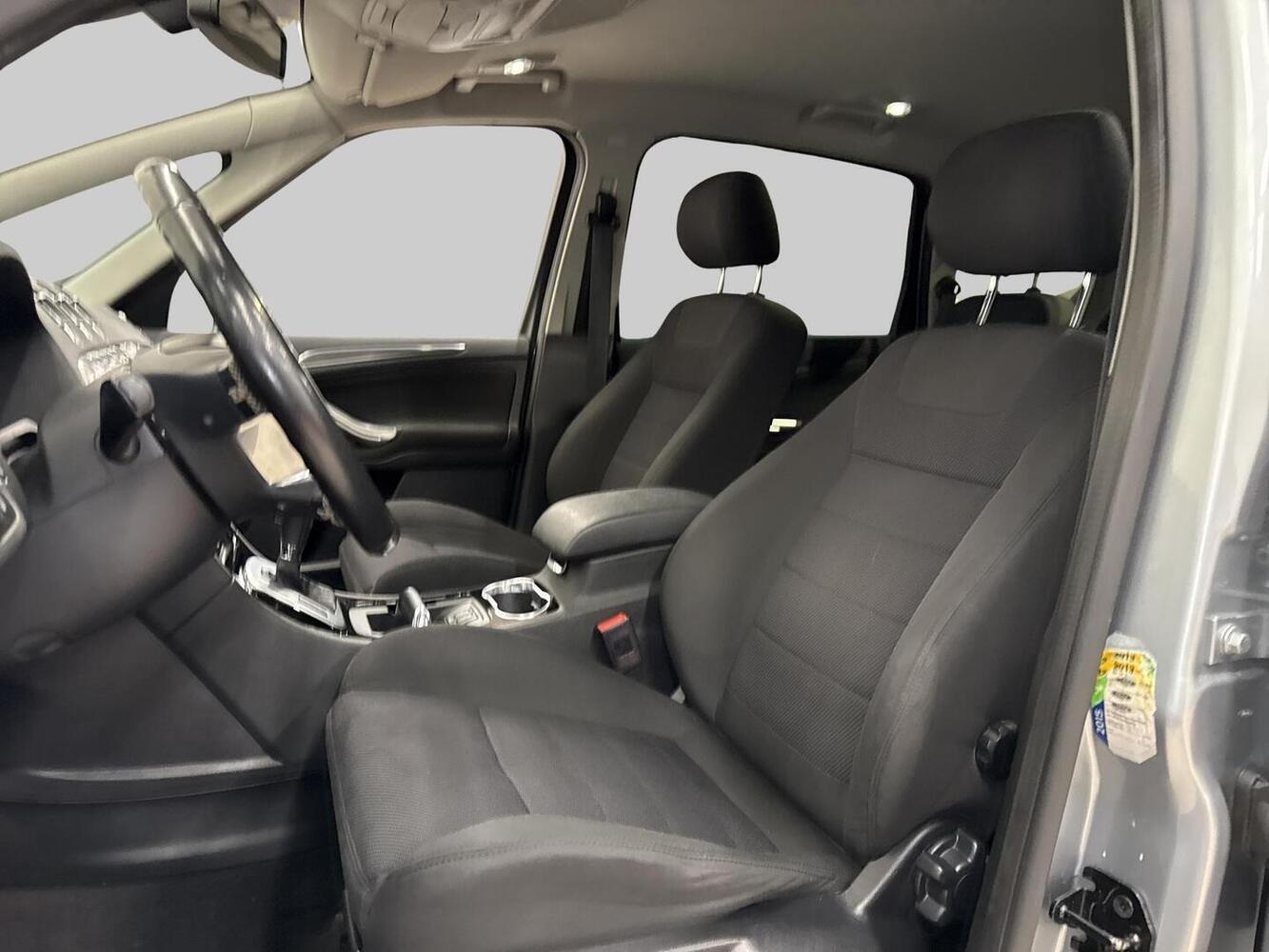 Ford S-MAX vaihtoauto