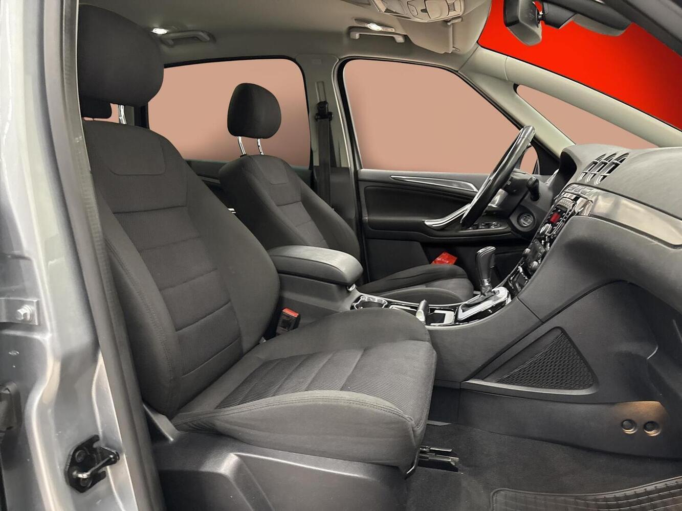 Ford S-MAX vaihtoauto