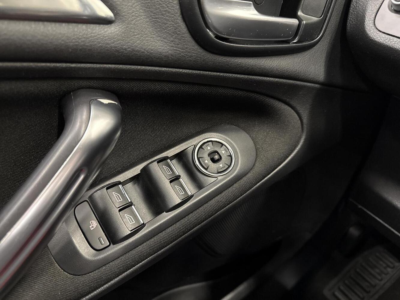 Ford S-MAX vaihtoauto