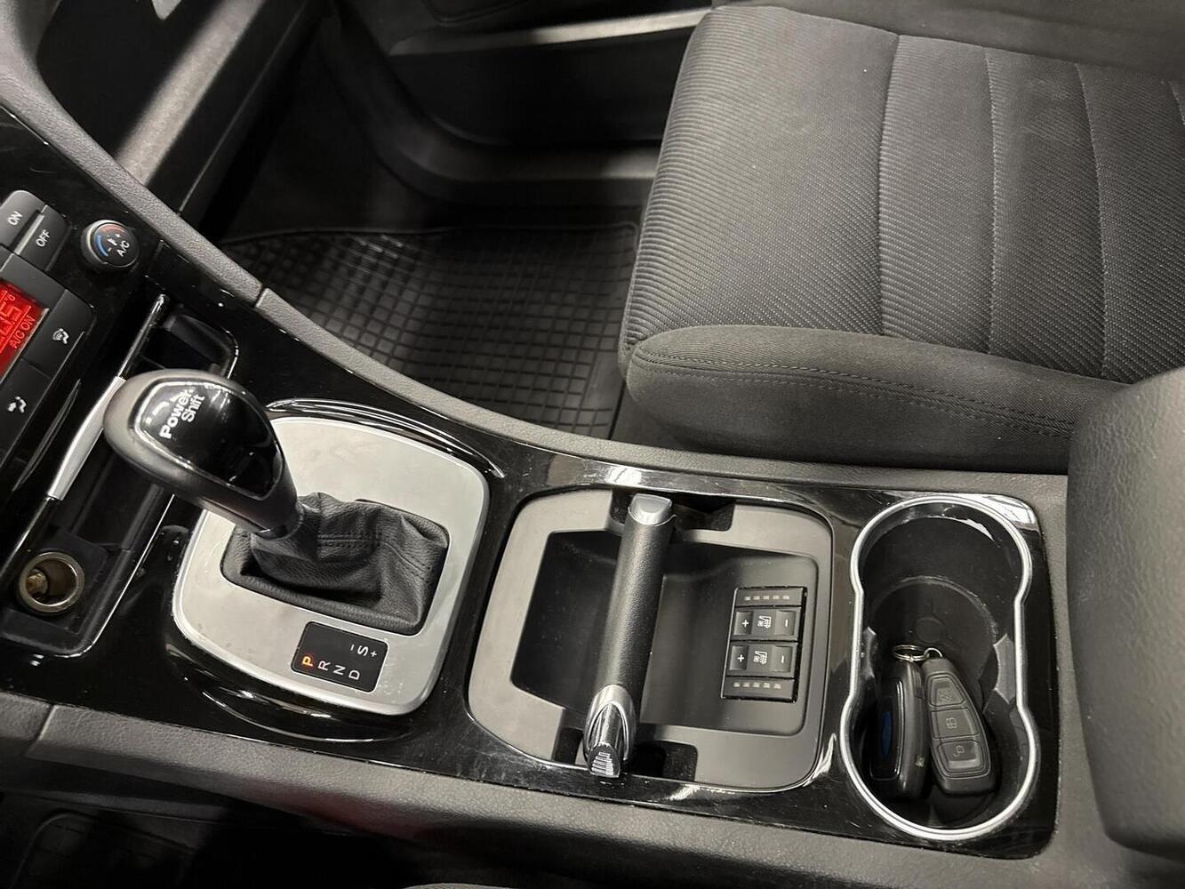 Ford S-MAX vaihtoauto