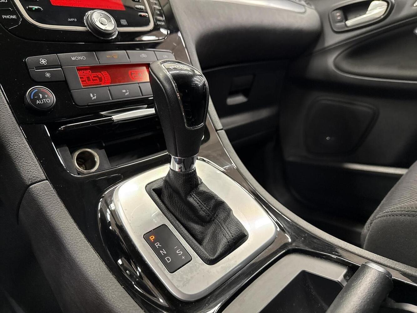 Ford S-MAX vaihtoauto