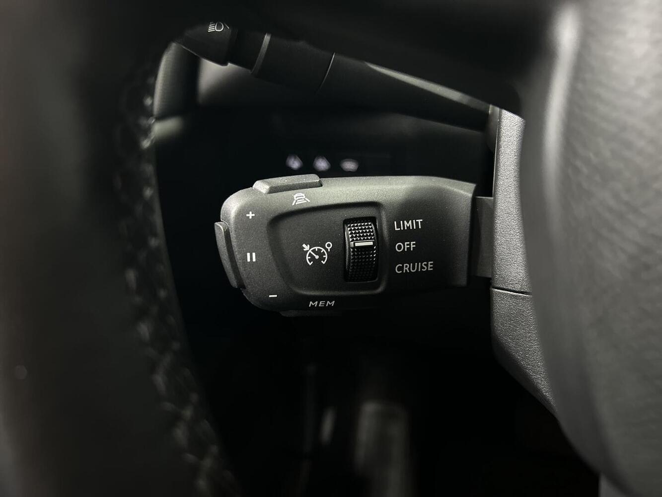 DS 3 Crossback vaihtoauto