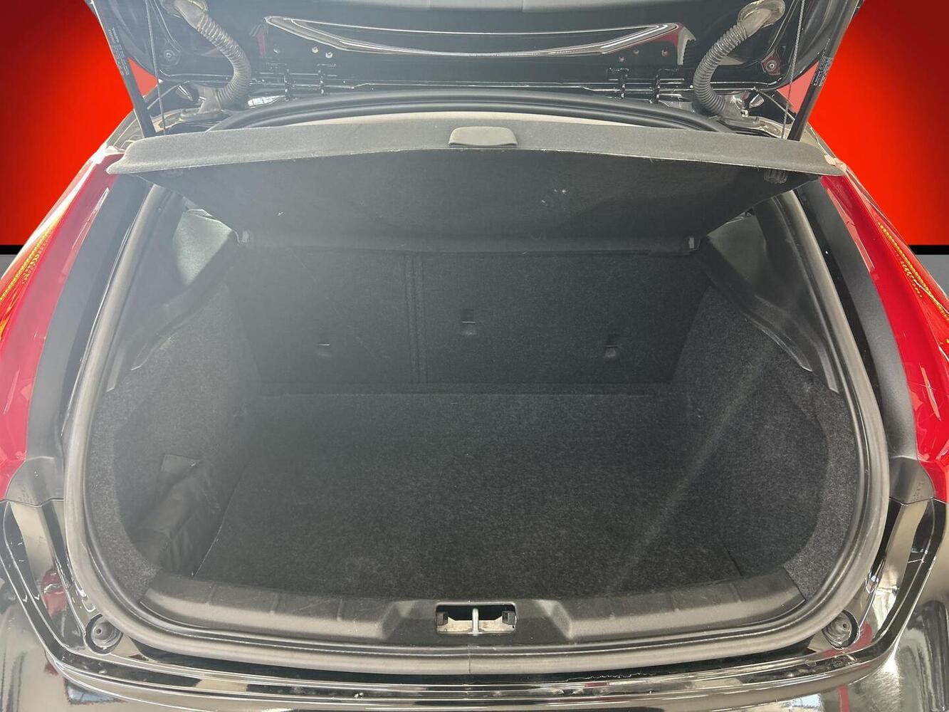 Volvo V40 Cross Country vaihtoauto