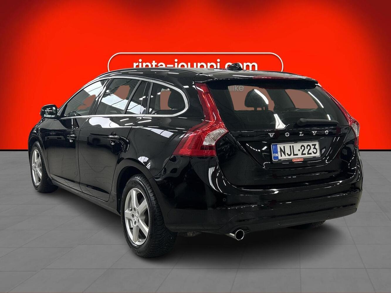 Volvo V60 vaihtoauto