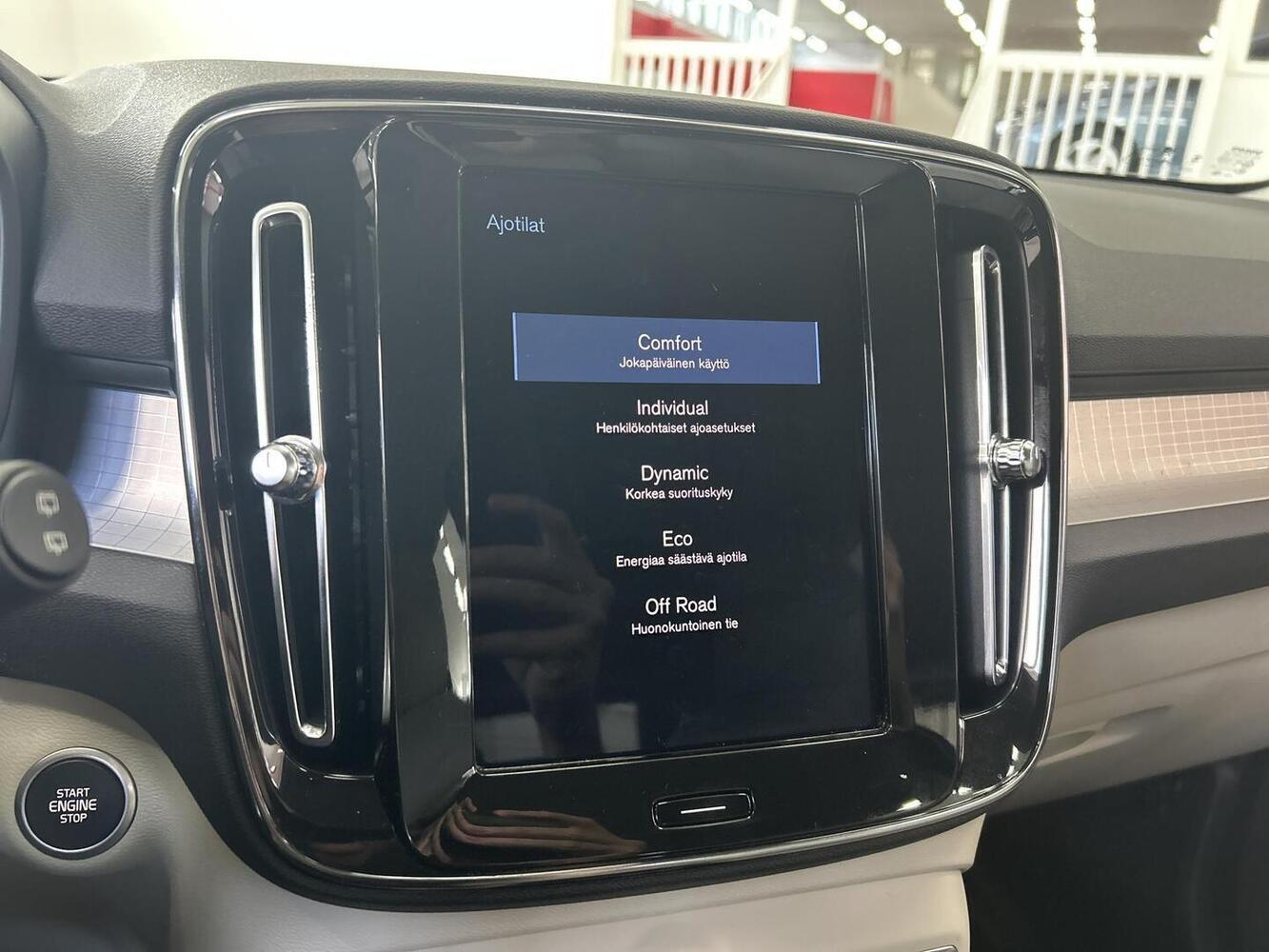 Volvo XC40 vaihtoauto