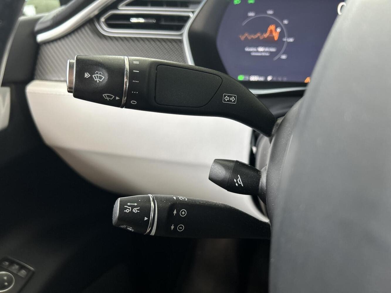 Tesla Model X vaihtoauto