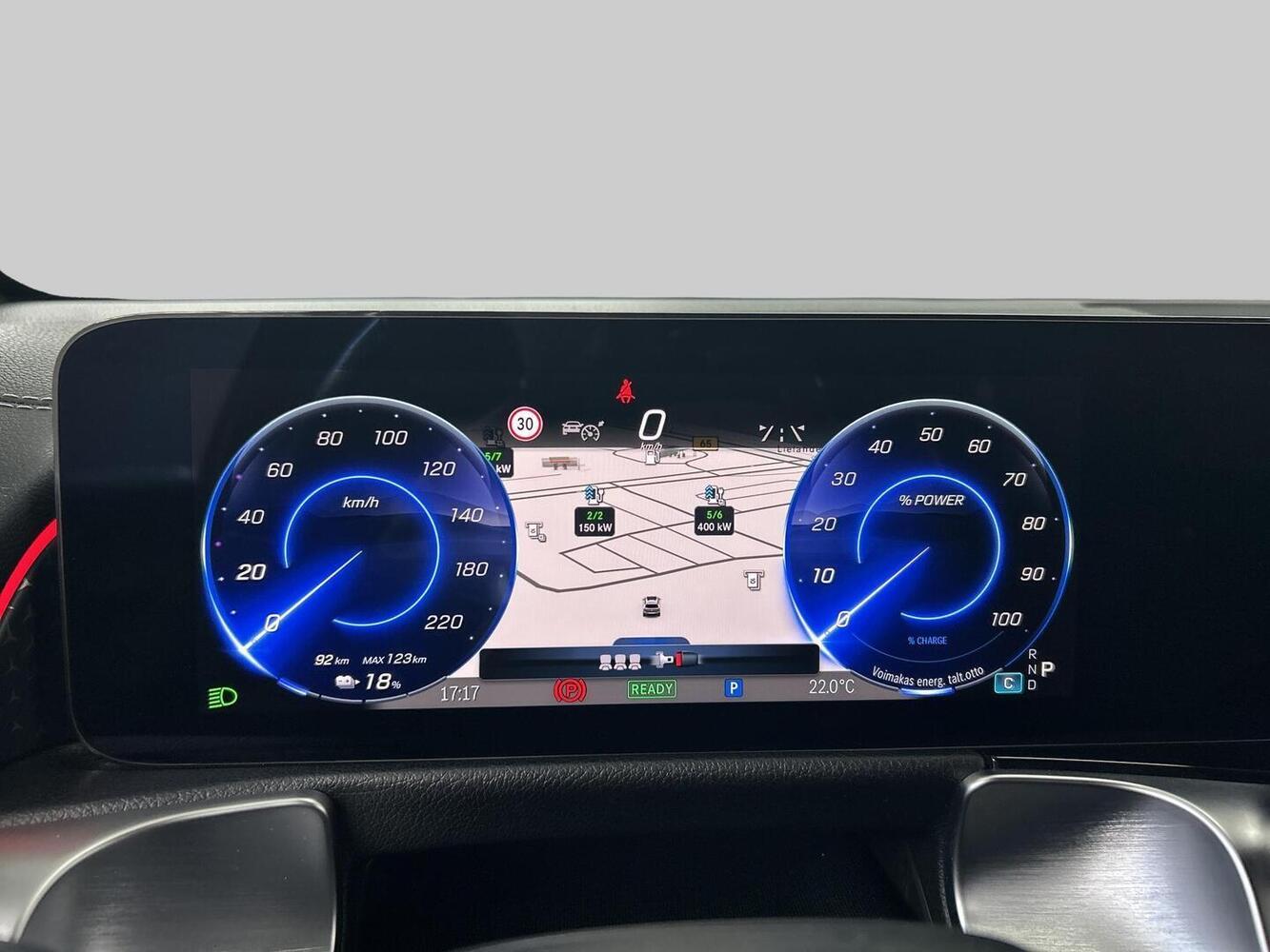 Mercedes-Benz EQB vaihtoauto