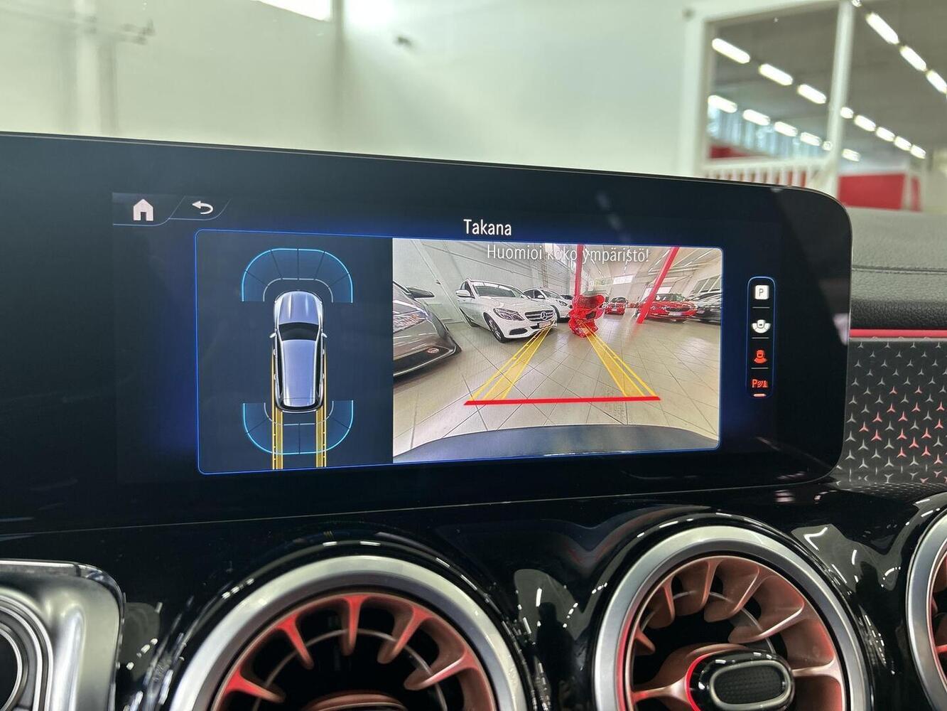 Mercedes-Benz EQB vaihtoauto