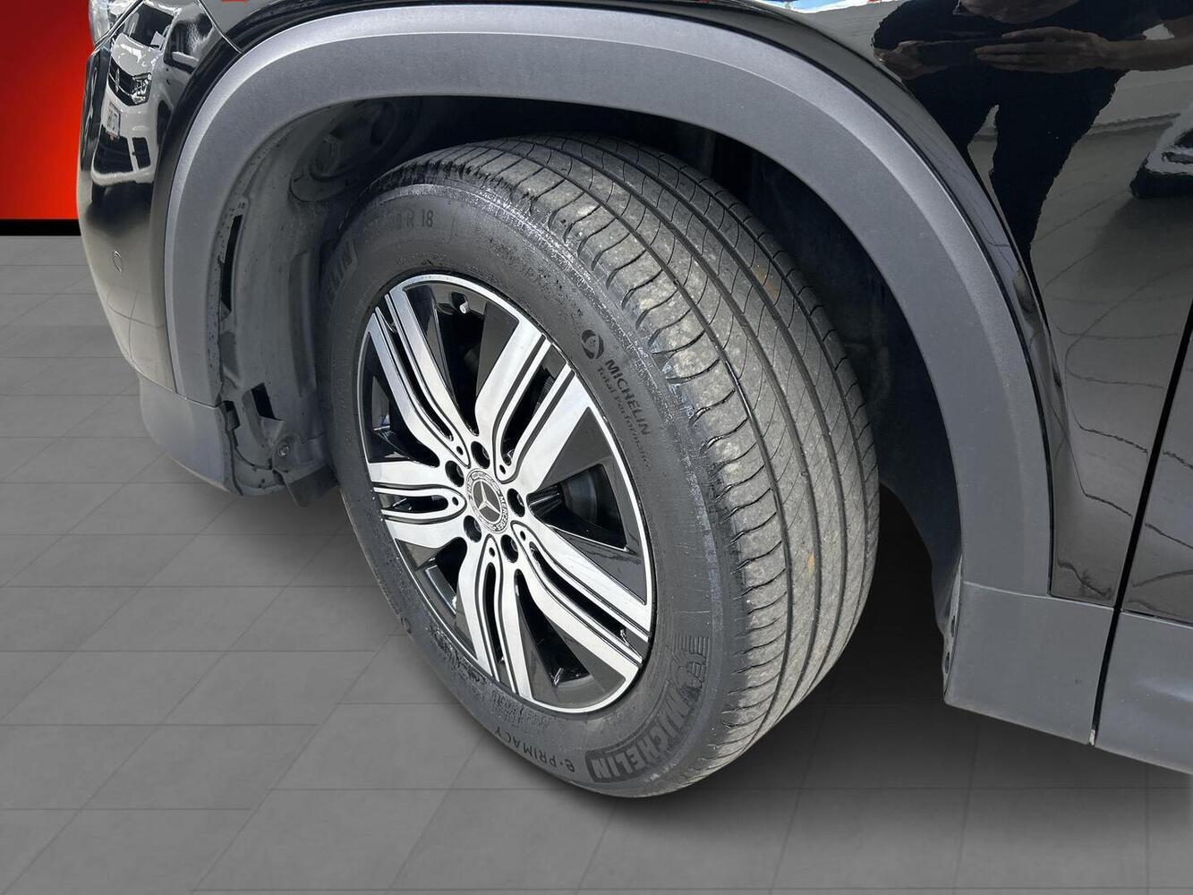 Mercedes-Benz EQB vaihtoauto