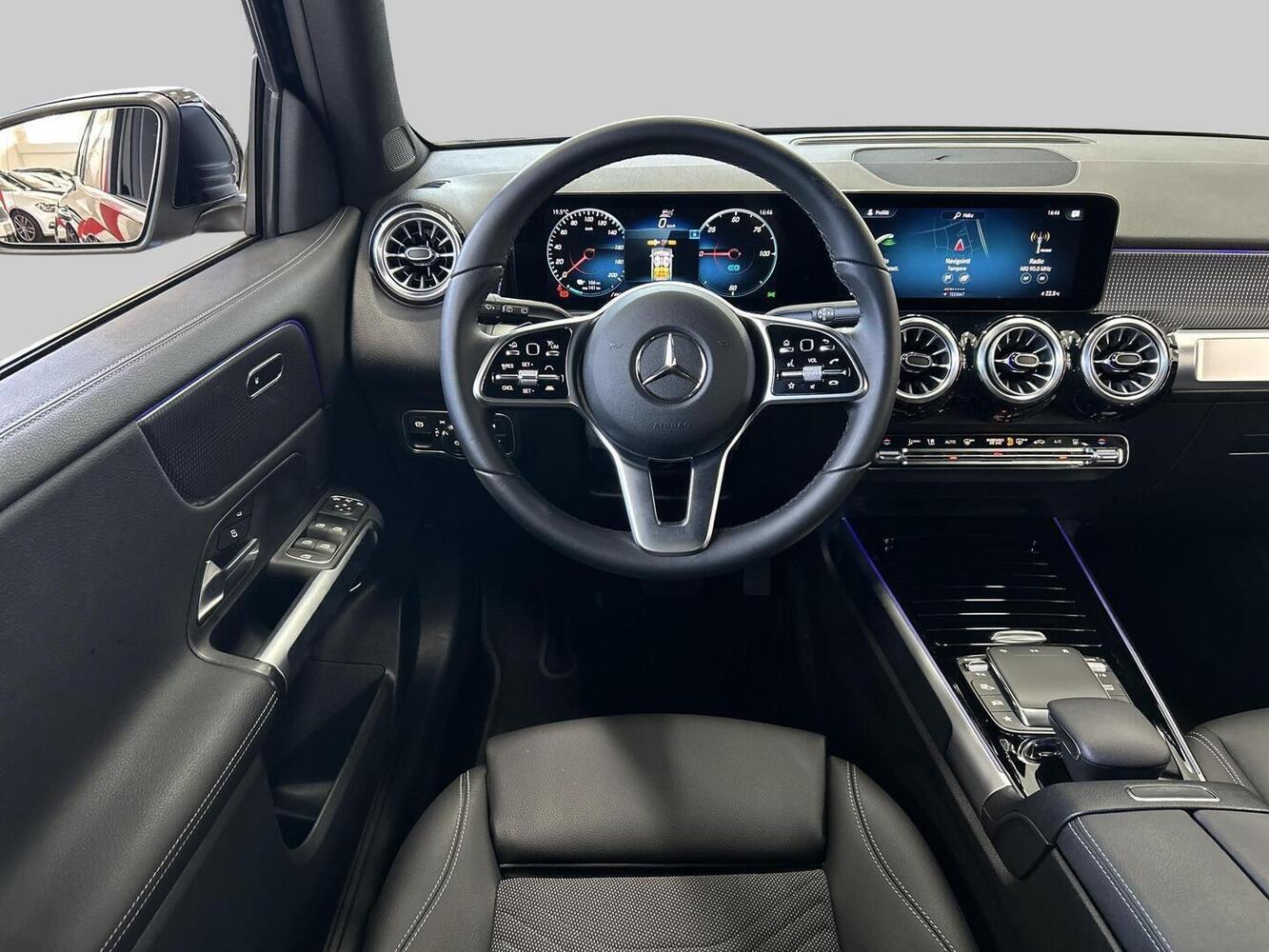 Mercedes-Benz EQB vaihtoauto