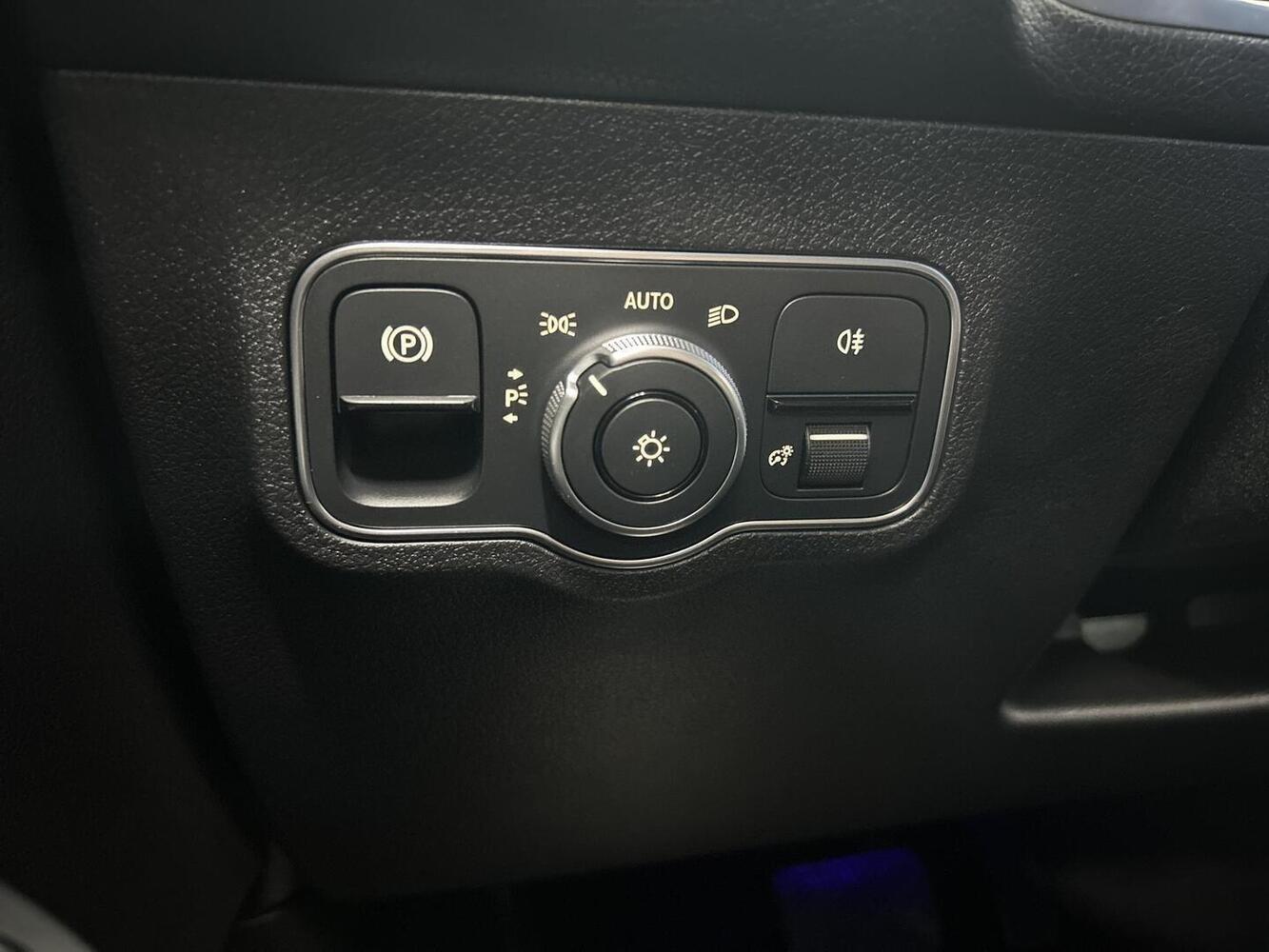 Mercedes-Benz EQB vaihtoauto