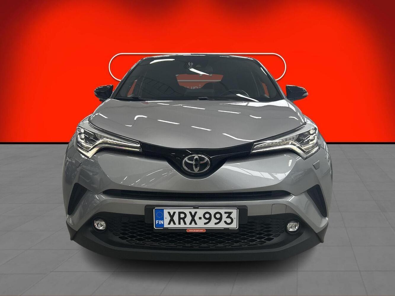 Toyota C-HR vaihtoauto