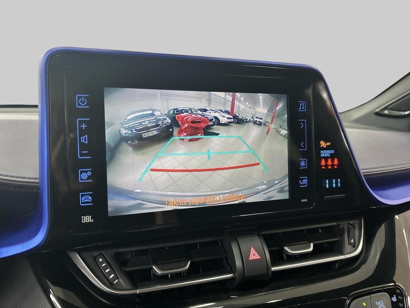 Toyota C-HR vaihtoauto