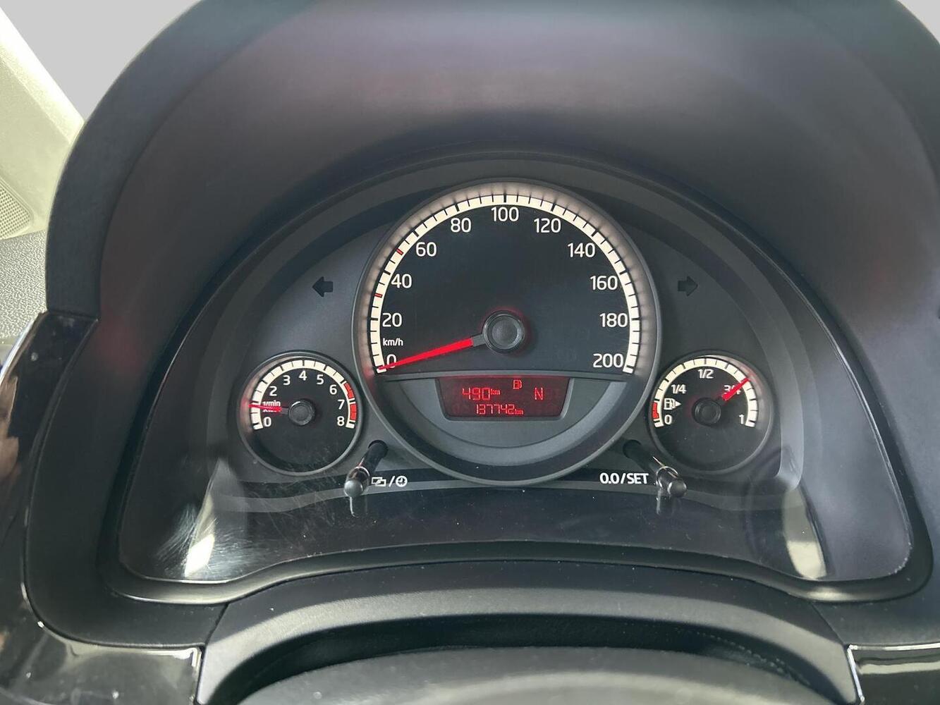 Volkswagen up! vaihtoauto