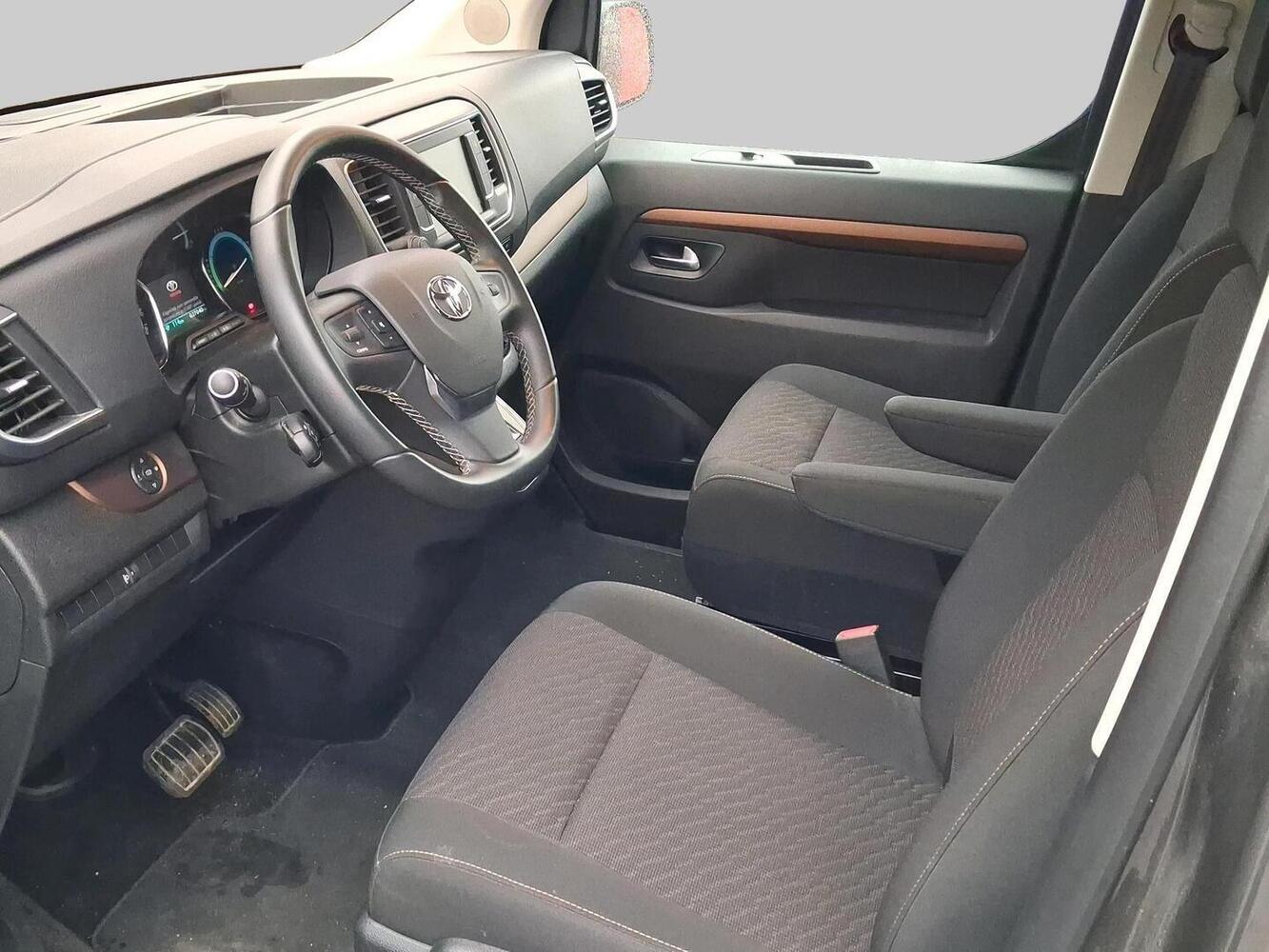 Toyota Proace Verso EV vaihtoauto