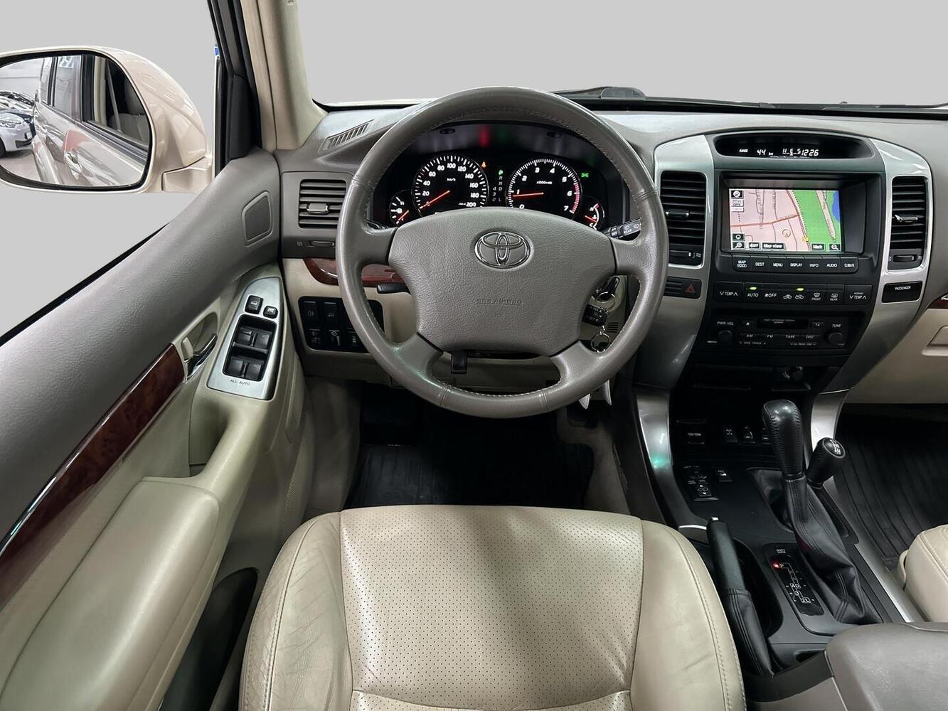 Toyota Land Cruiser vaihtoauto
