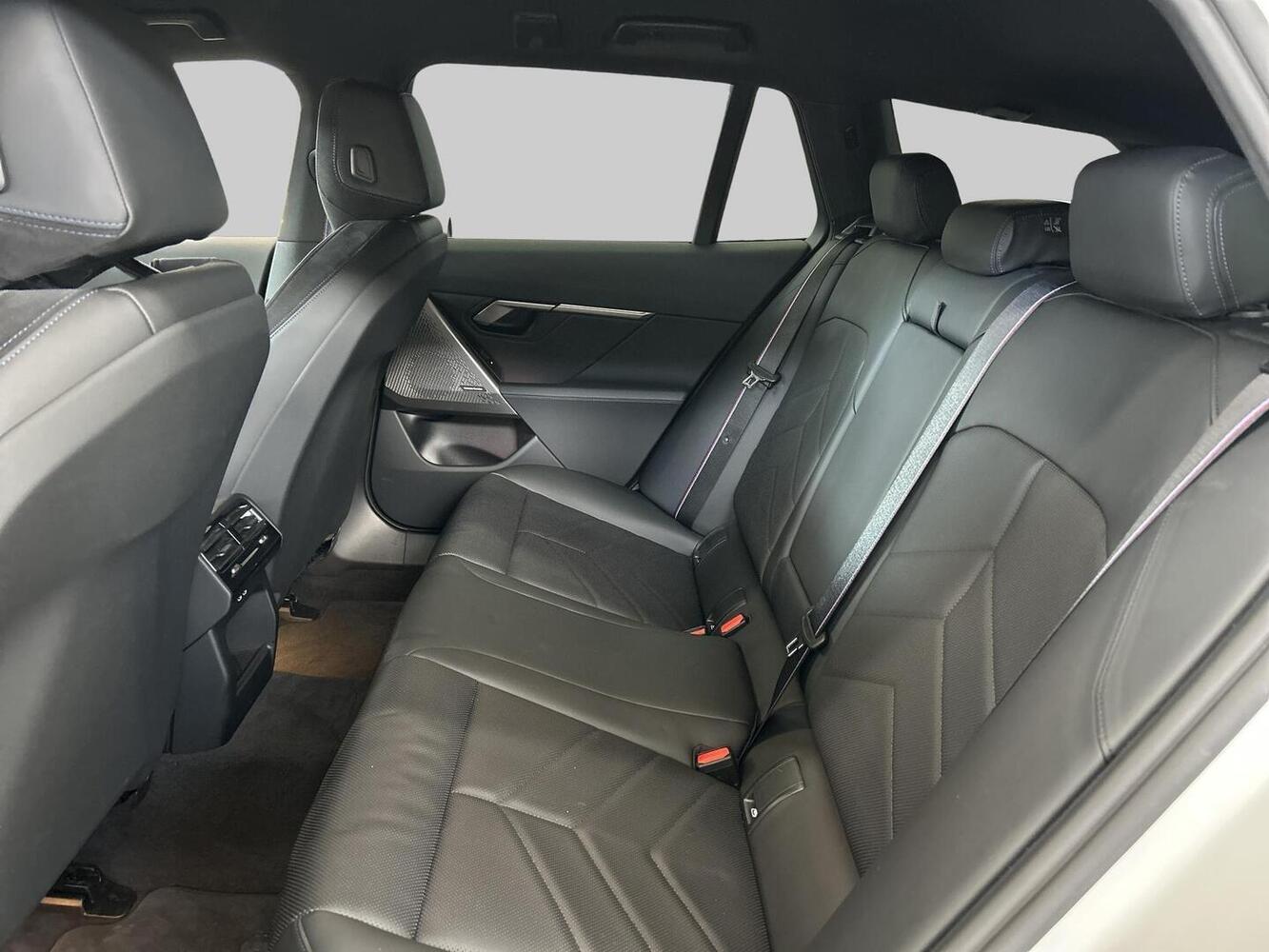 BMW i5 vaihtoauto
