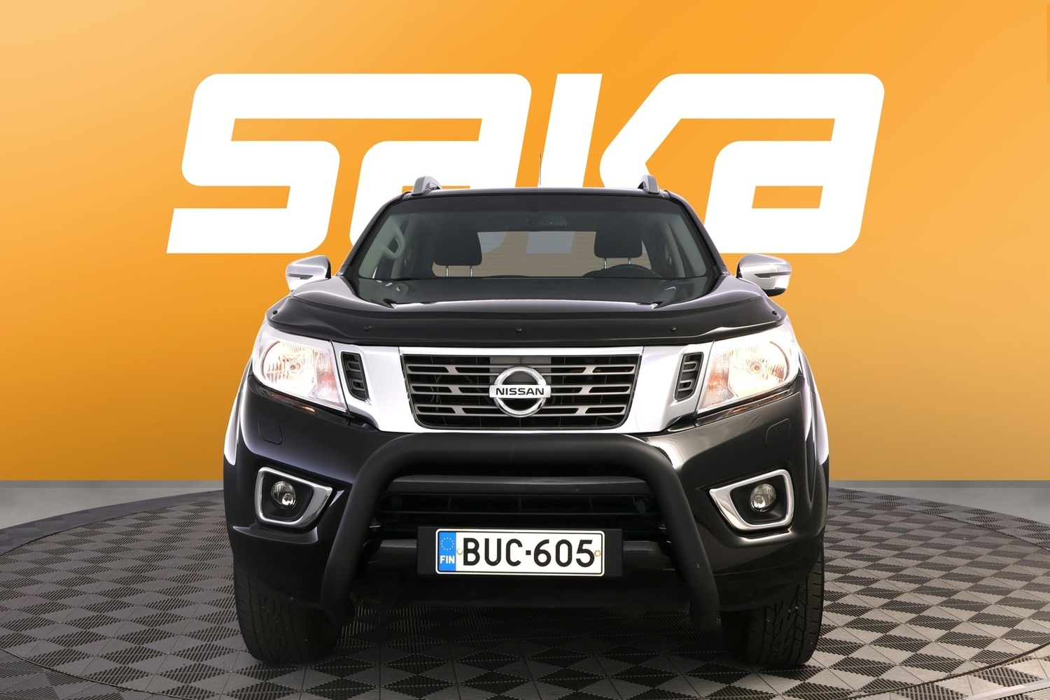 Nissan Navara vaihtoauto