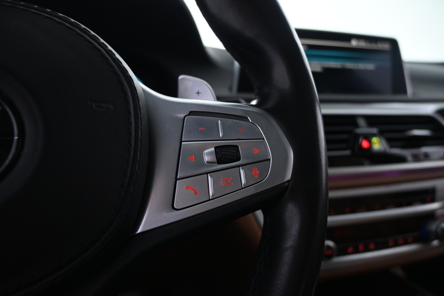 BMW 745 vaihtoauto