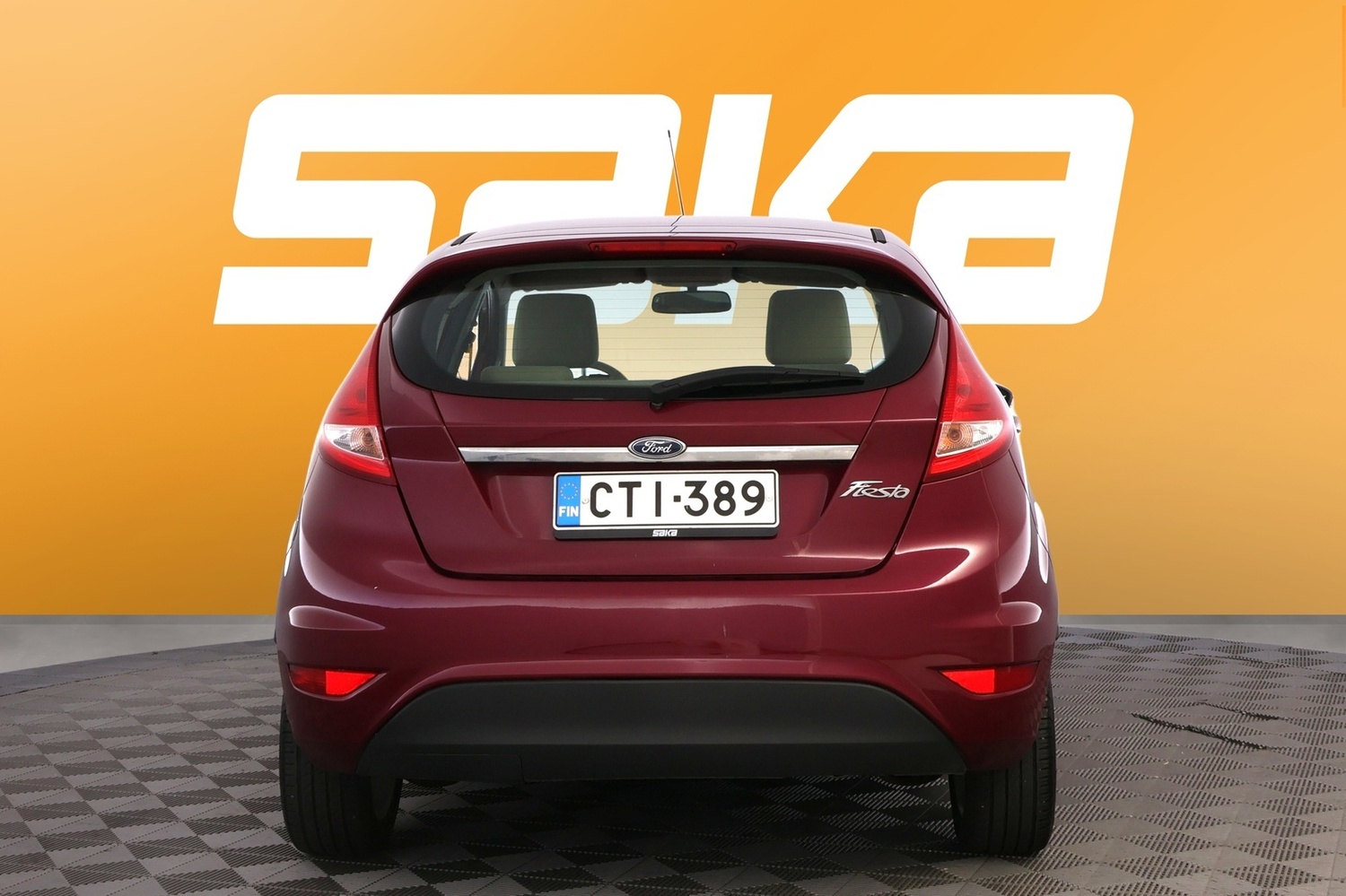 Ford Fiesta vaihtoauto