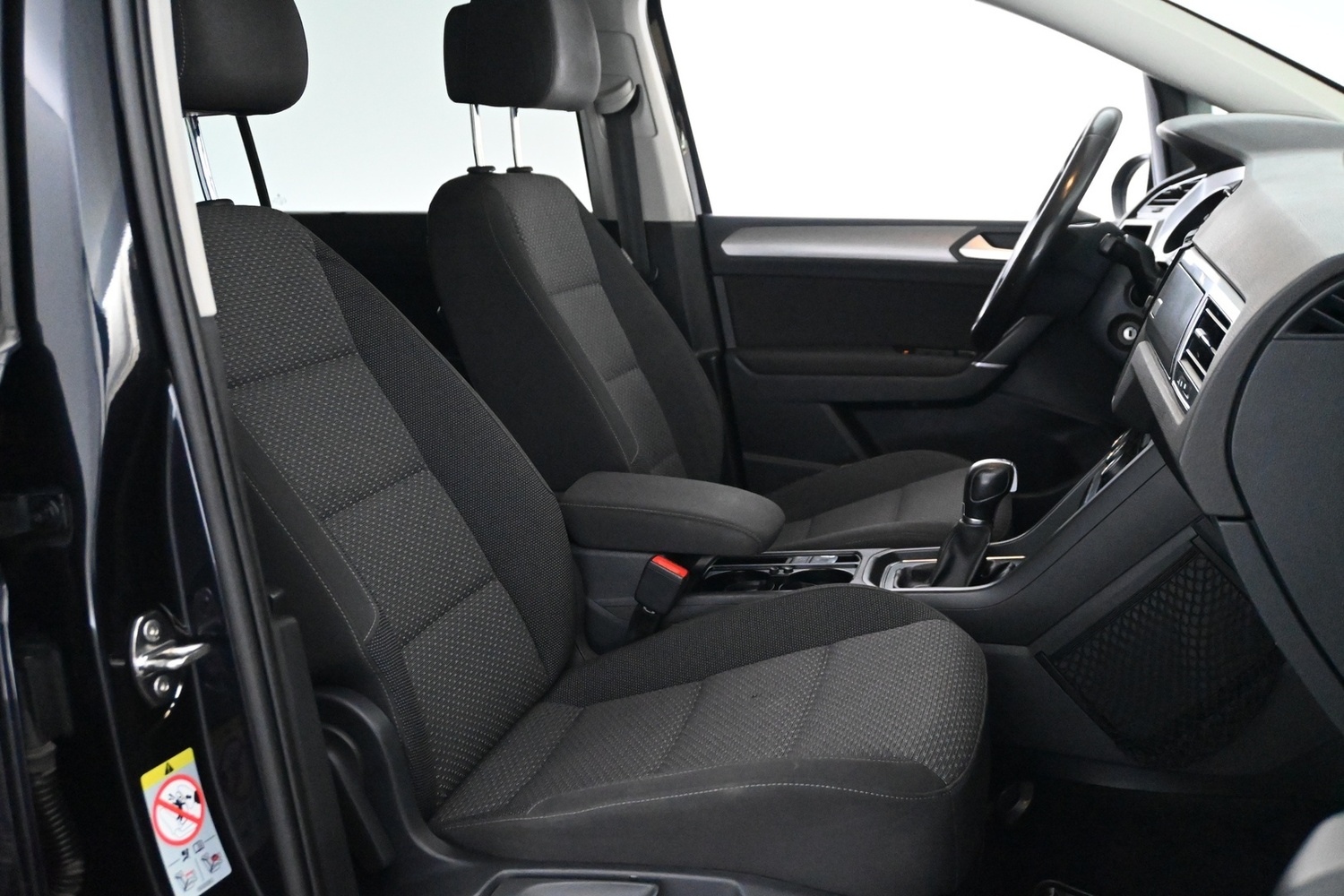 Volkswagen Touran vaihtoauto