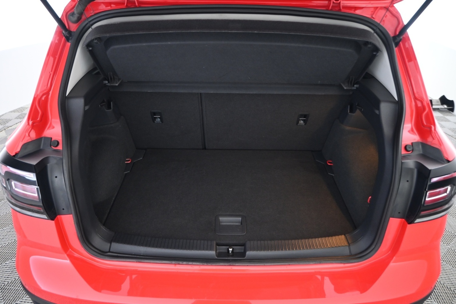 Volkswagen T-Cross vaihtoauto