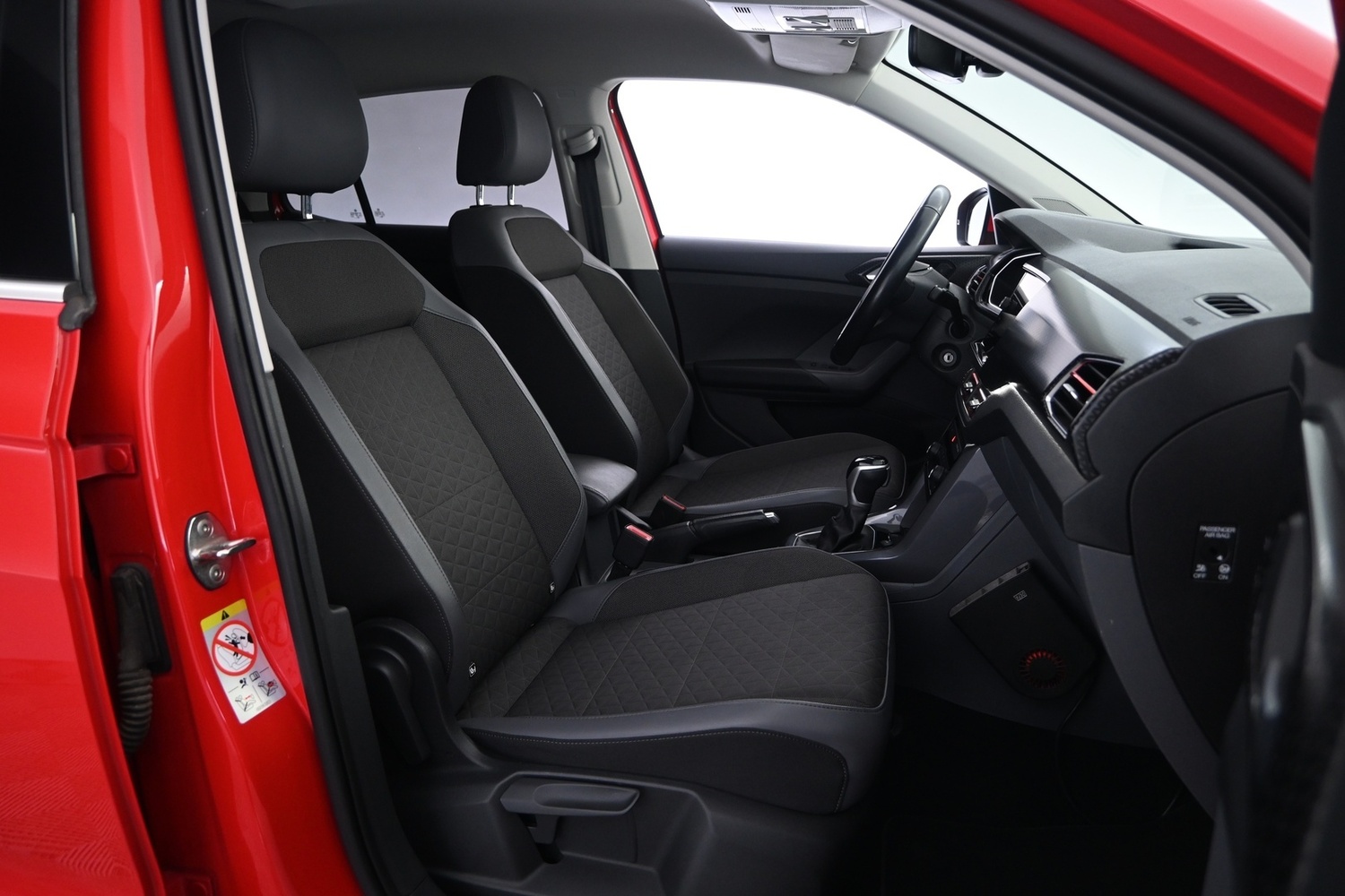 Volkswagen T-Cross vaihtoauto