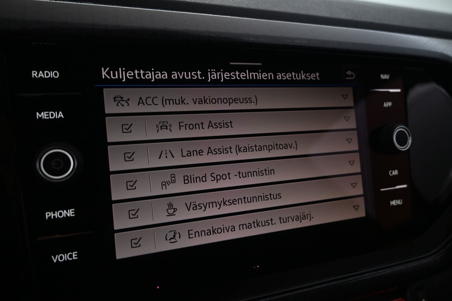 Volkswagen T-Cross vaihtoauto