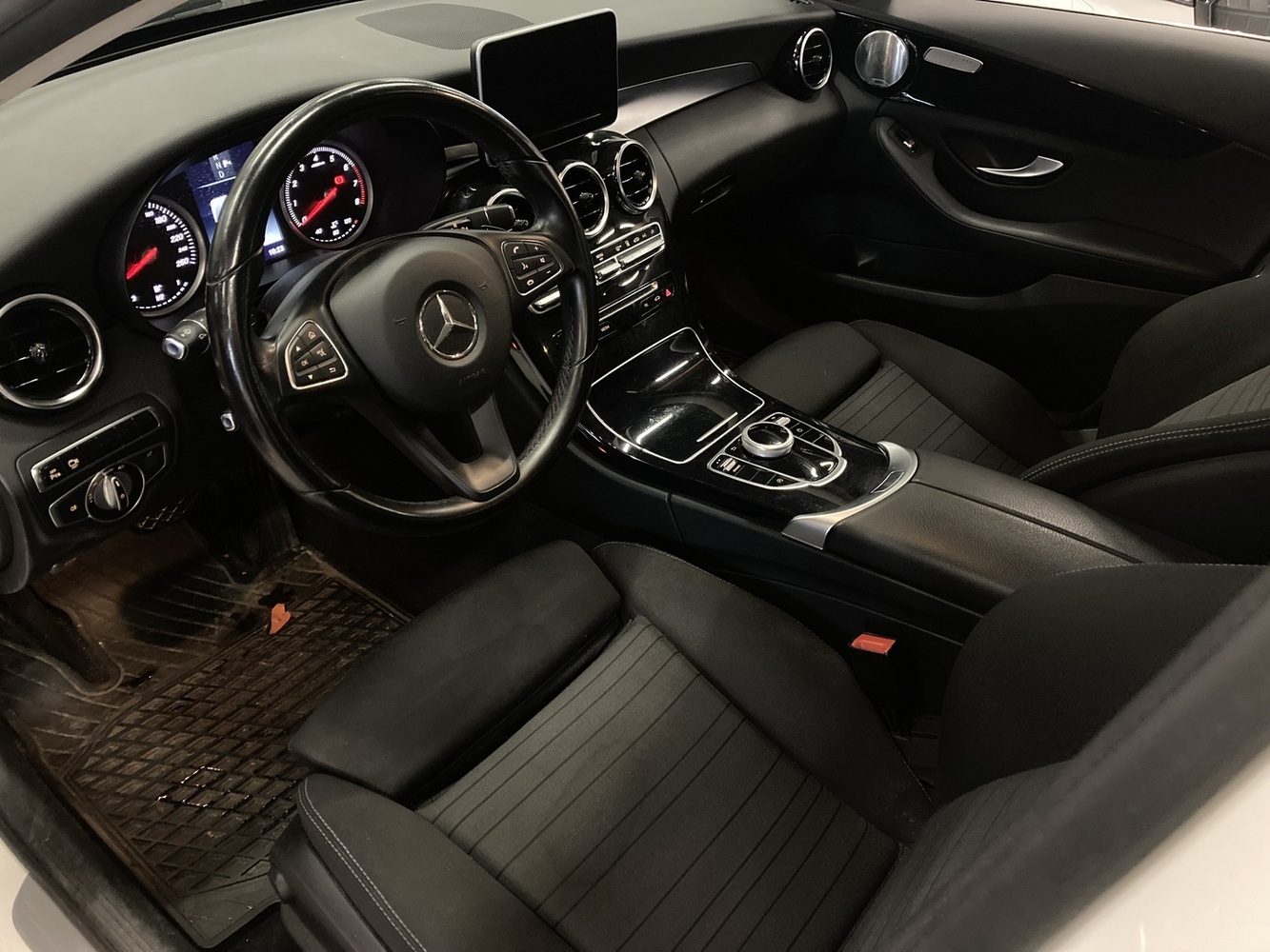 Mercedes-Benz C vaihtoauto