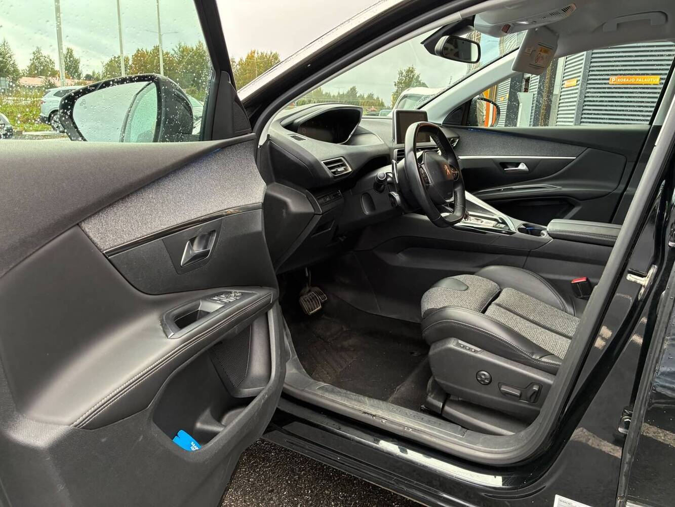 Peugeot 5008 vaihtoauto
