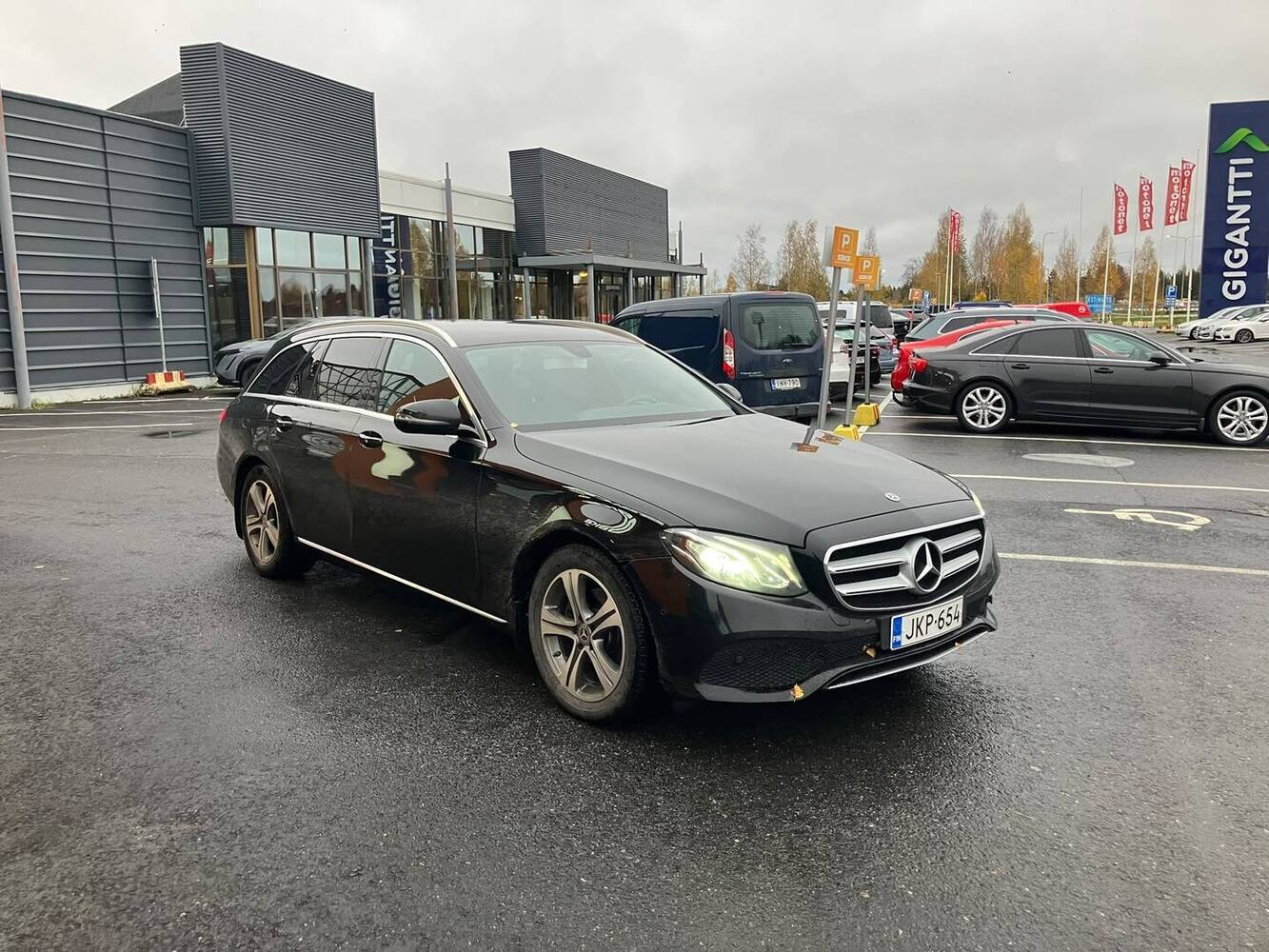 Mercedes-Benz E vaihtoauto