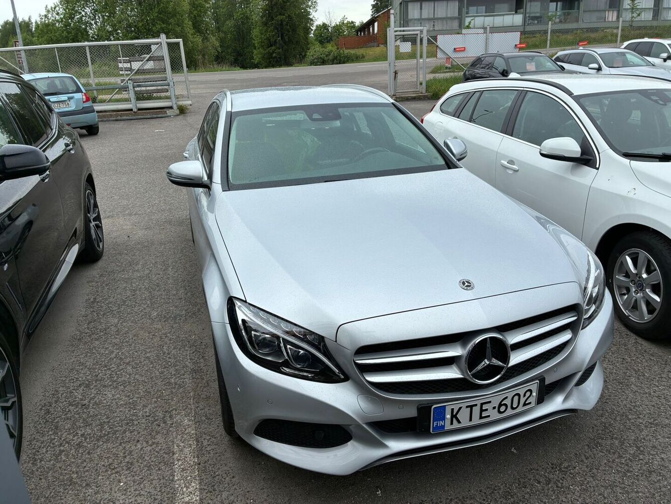 Mercedes-Benz C vaihtoauto
