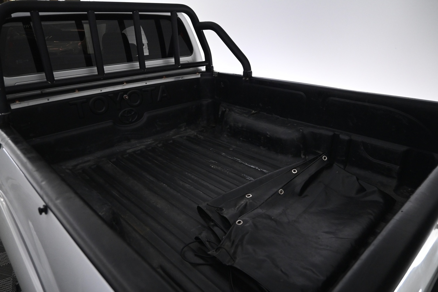 Toyota Hilux vaihtoauto