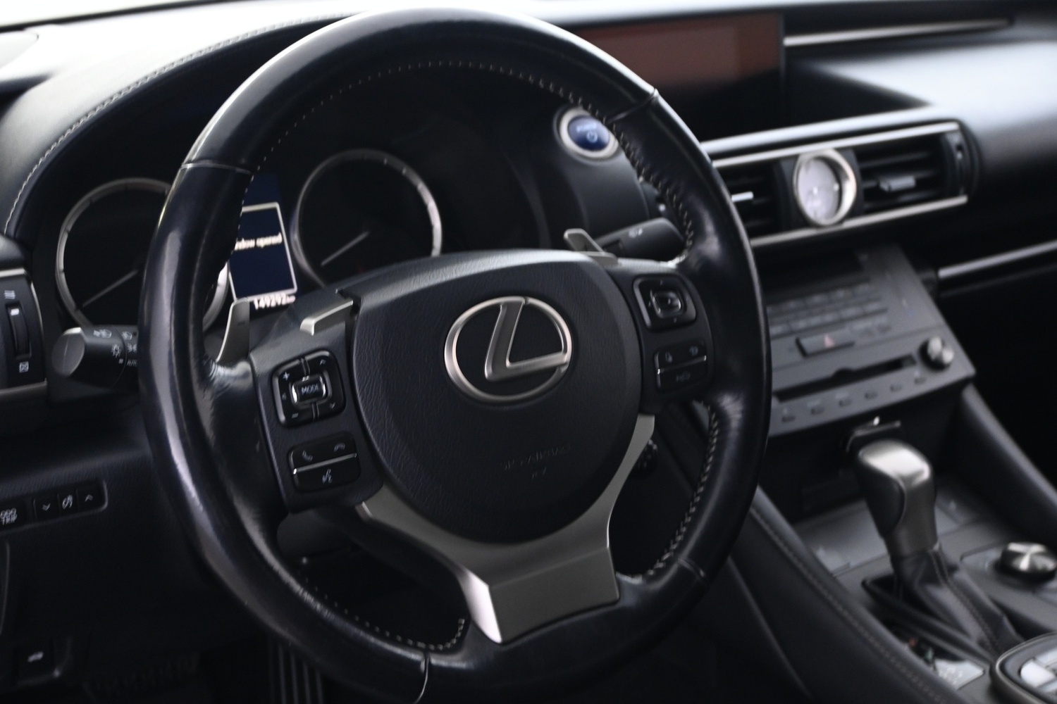 Lexus RC vaihtoauto