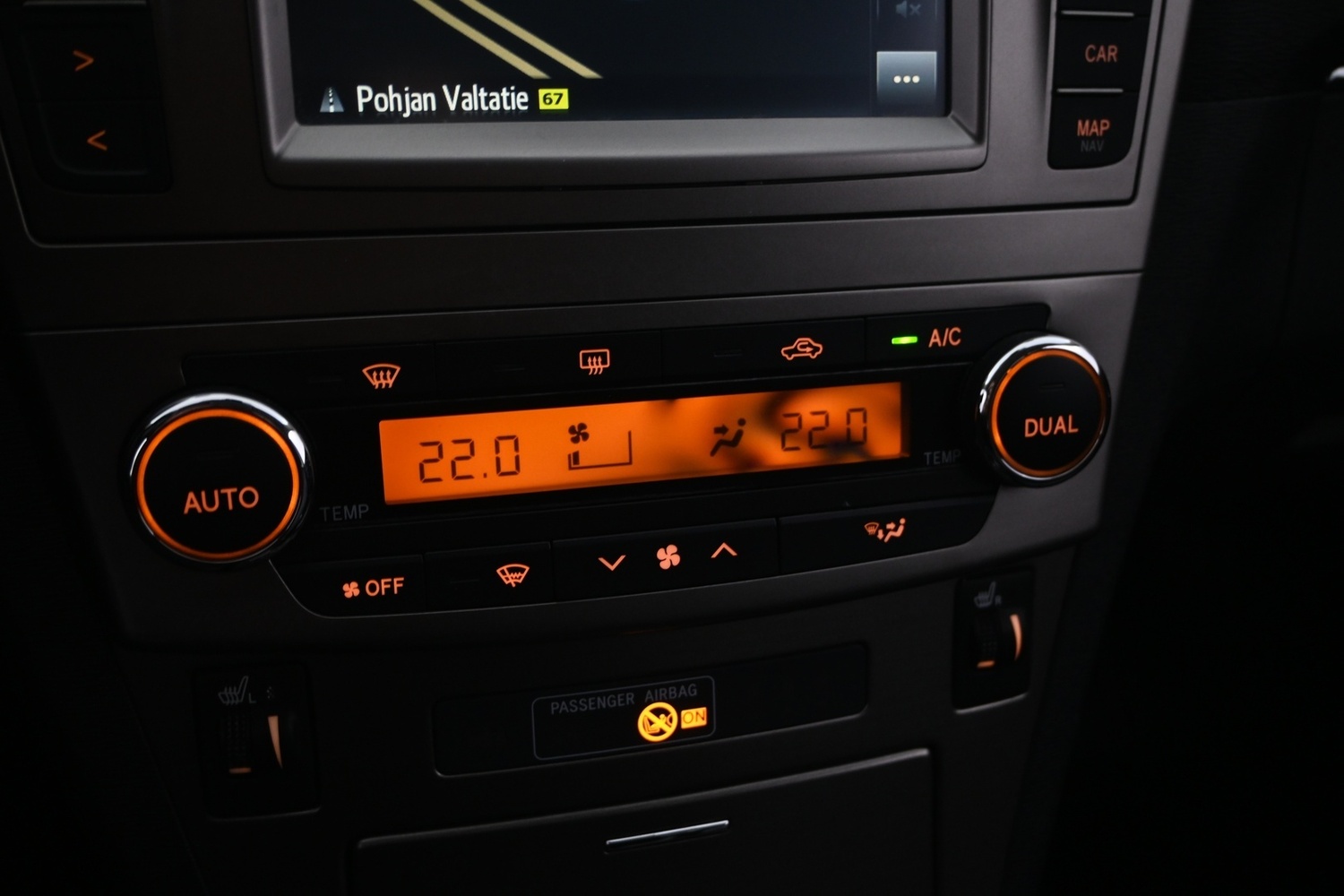 Toyota Avensis vaihtoauto