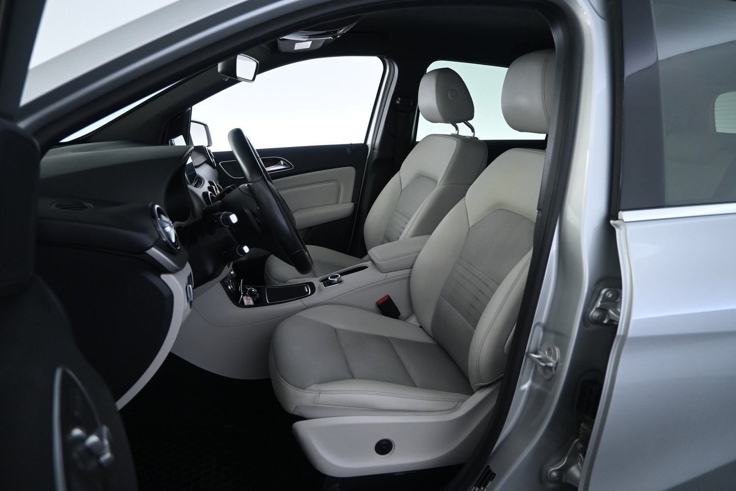 Mercedes-Benz B vaihtoauto