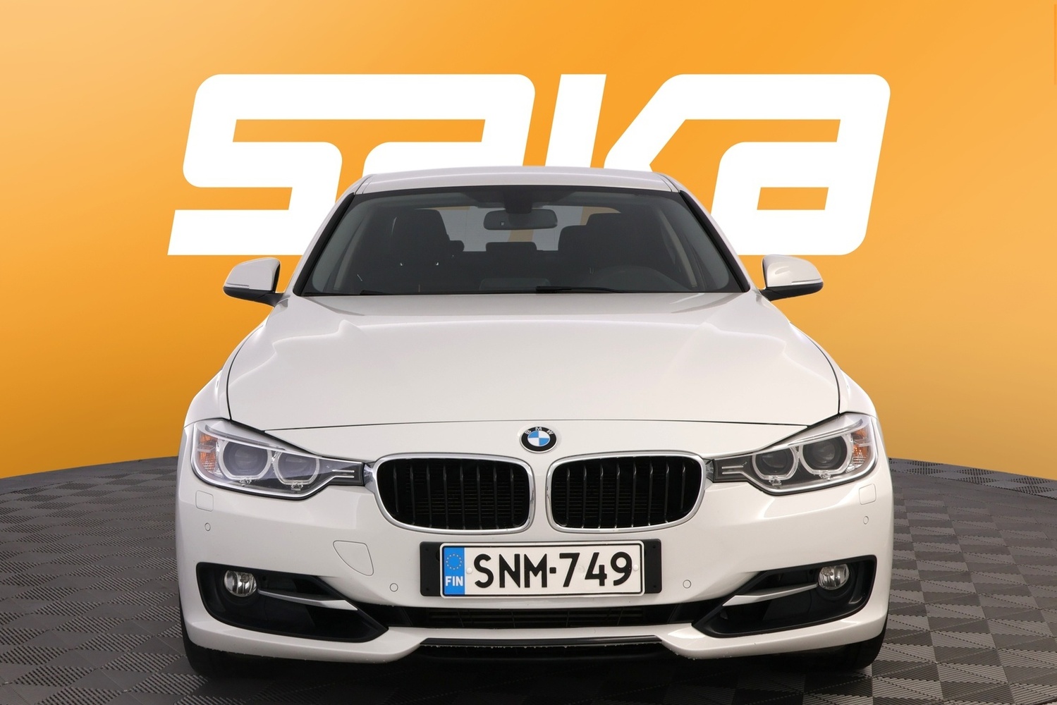 BMW 320 vaihtoauto
